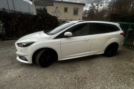 Ford Focus 110.458 km 12.490 &euro; Dohna 01809