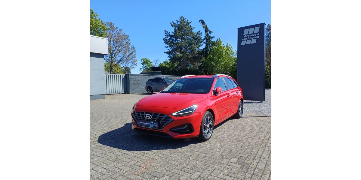 Hyundai i30 33.590 km 18.600 &euro; Geldern 47608