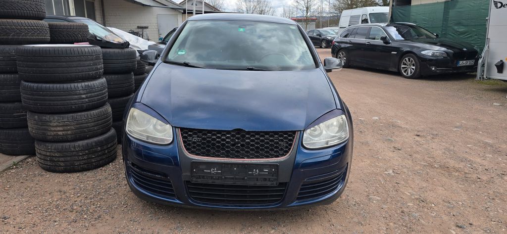 VW Golf 282.000 km 2.500 &euro; schopfheim 79650