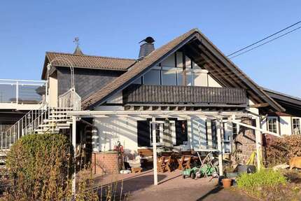 Haus Morsbach - 9 Zimmer, 245 m&sup2;, 525.000&euro; | Angebot:26855396