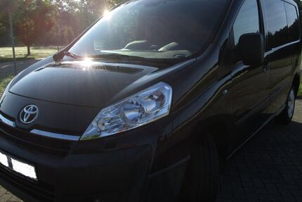 Toyota Proace (Verso) 178.000 km 8.450 &euro; Torgelow 17358