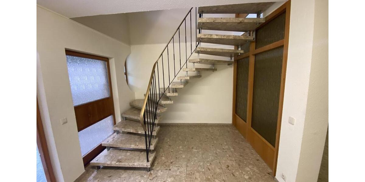 Erdgeschoßwohnung Bad Dürrheim - 3 Zimmer, 96 m&sup2;, 860&euro; | Angebot:26232471