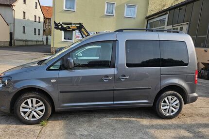 VW Caddy 152.697 km 11.900 € Martinsheim 97340