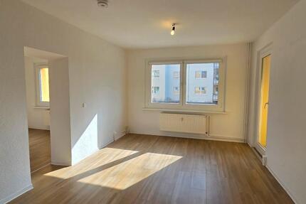 Wohnung Bad Saarow - 4 Zimmer, 76 m&sup2;, 817&euro; | Angebot:25538730