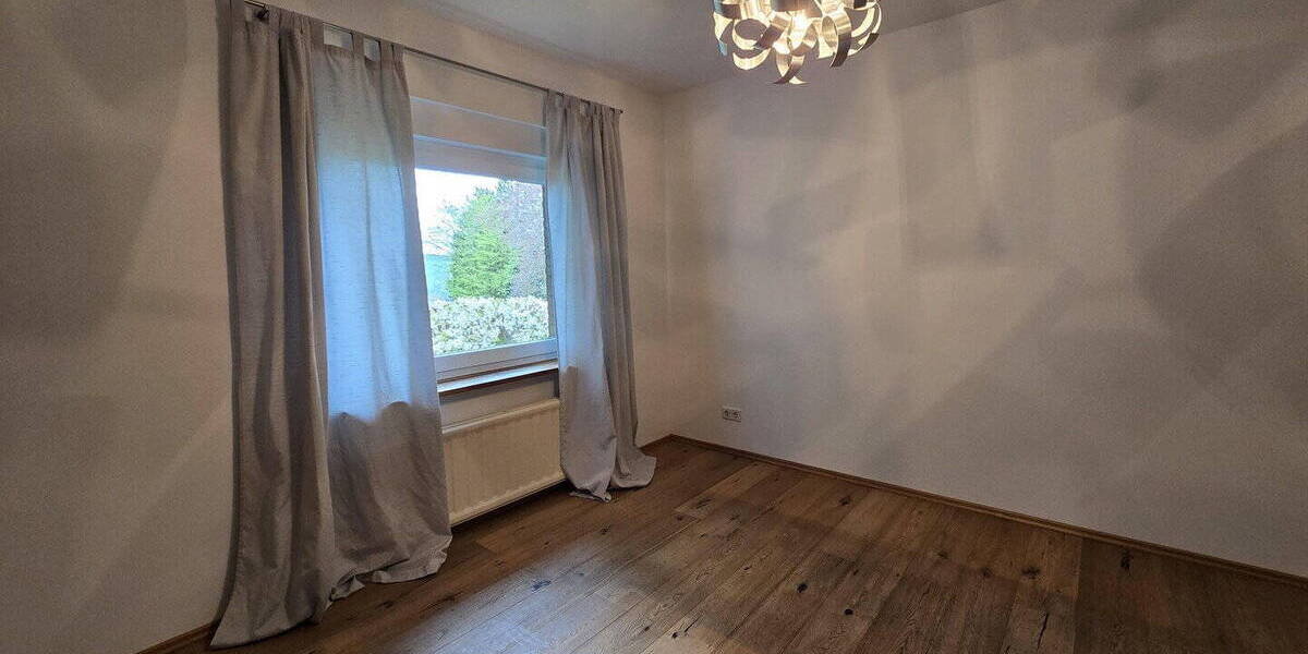 Einfamilienhaus Homberg - 1 Zimmer, 240 m&sup2;, 450.000&euro; | Angebot:26274279