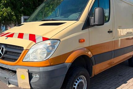 Mercedes-Benz Sprinter 351.000 km 7.900 &euro; Bitterfeld-Wolfen Ot Bobbau 06766