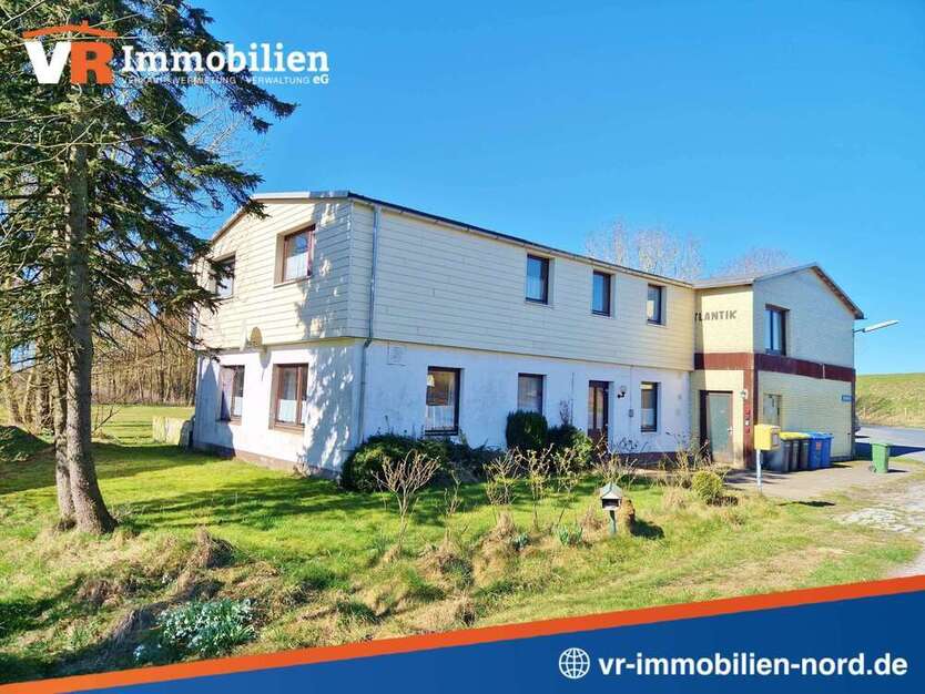 Haus zum Kaufen in Hedwigenkoog 199.000 € 345 m²