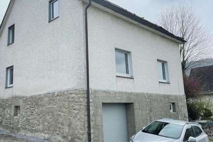 Haus Bestwig - 6 Zimmer, 125 m&sup2;, 149.500&euro; | Angebot:25478272