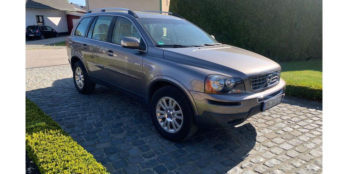 Volvo XC90 149.000 km 11.900 &euro; Kreuzau 52372