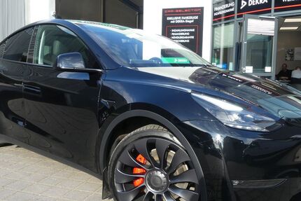 Tesla Model Y 57.317 km 40.800 &euro; Berlin 13156