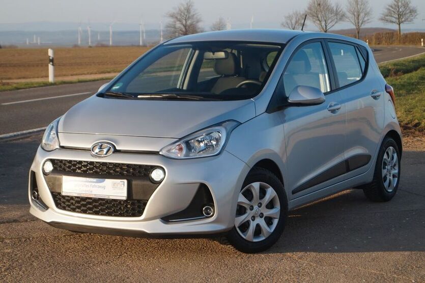 i10