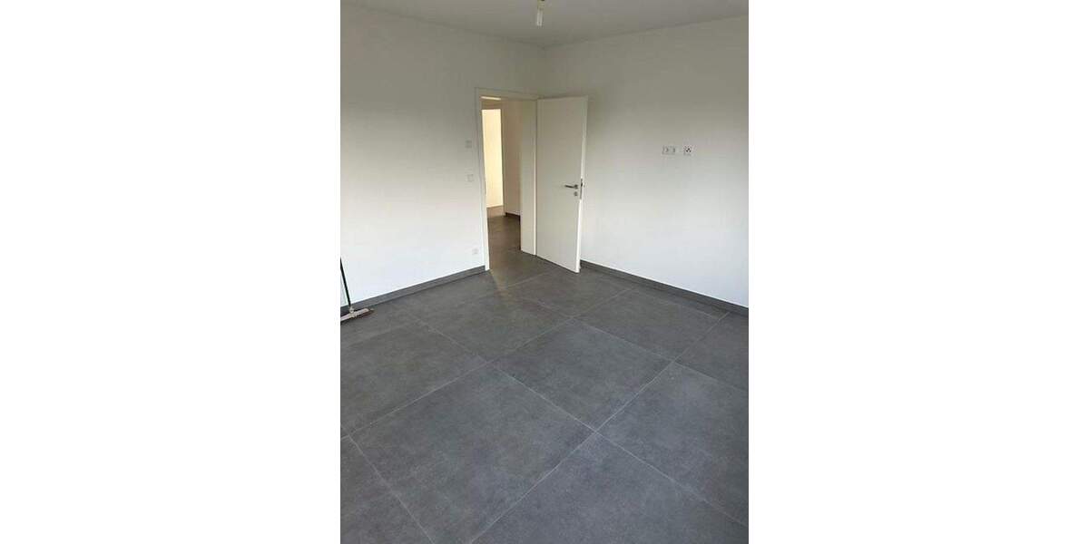 Etagenwohnung Mülheim Saarn - 3 Zimmer, 90 m&sup2;, 1.500&euro; | Angebot:24874819