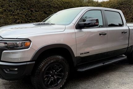 Dodge RAM 20.000 km 64.980 &euro; München 81827