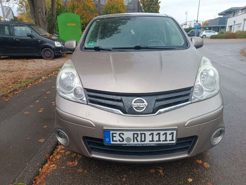 Nissan Note 181.000 km 4.100 € Esslingen am Neckar 73732