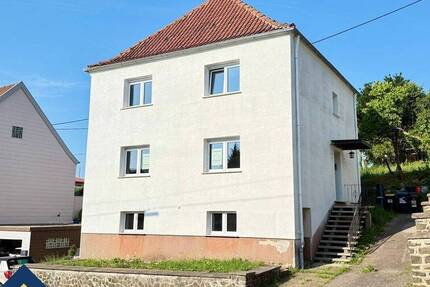Neu renoviertes und freistehendes Einfamilienhaus mit großem Garten in Marpingen zu vermieten