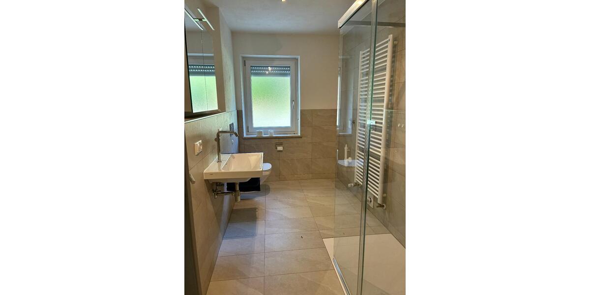 Doppelhaushälfte Kumhausen - 5 Zimmer, 165 m&sup2;, 1.900&euro; | Angebot:26162310