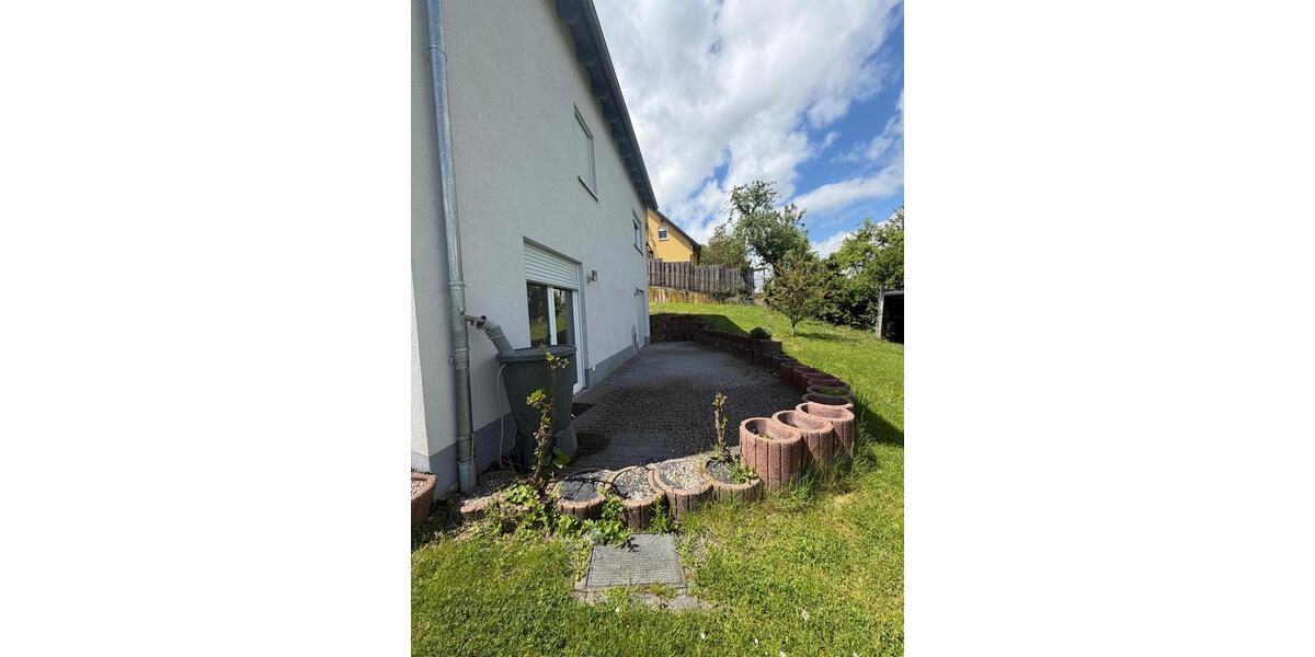 Einfamilienhaus Haßfurt - 5 Zimmer, 144 m&sup2;, 1.800&euro; | Angebot:26617783