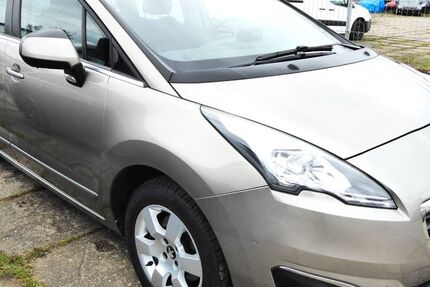 Peugeot 5008 50.757 km 11.790 &euro; Dresden 01237