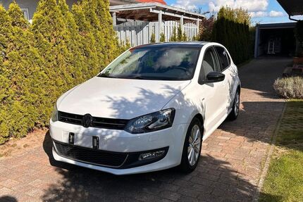 VW Polo 148.992 km 6.500 € Waren 17192