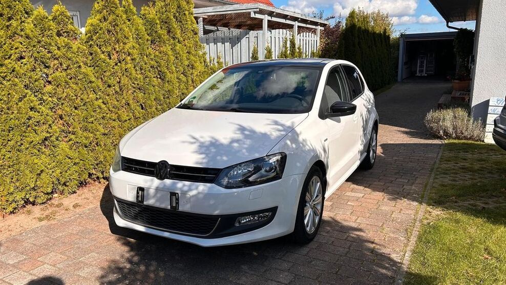 VW Polo 148.992 km 6.500 € Waren 17192
