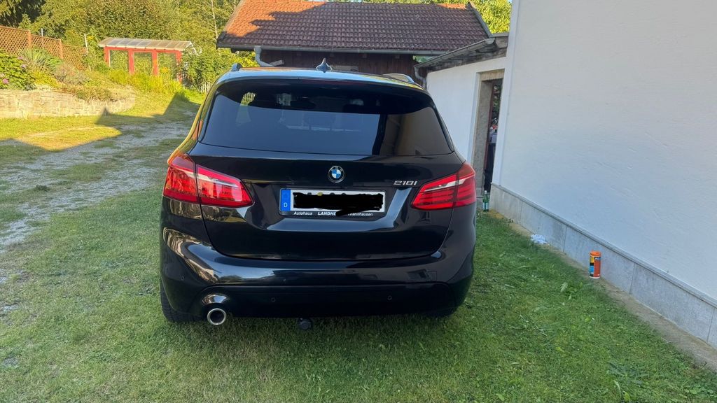 BMW 218 Active Tourer 121.000 km 18.799 &euro; Tittling 94104