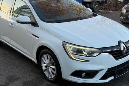 Renault Megane 74.500 km 10.800 &euro; Wiesbaden 65203