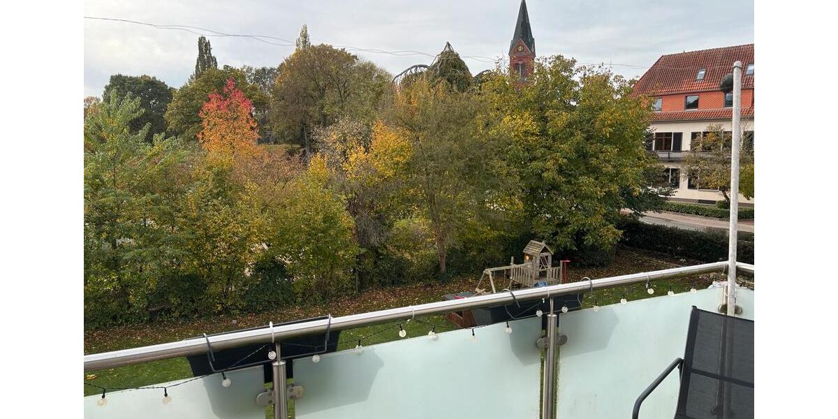 Großzügige 2- Zimmerwohnung mit Parkblick 2 zimmer