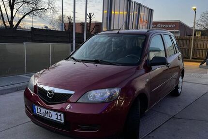 Mazda 2 70.690 km 2.999 &euro; Hamburg 22303