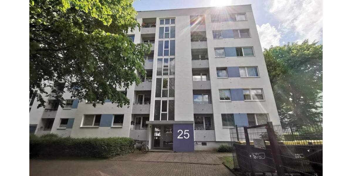 Familien aufgepasst: 4 Zimmer Wohnung + 2 Balkone, Einbauküche, Gäste-WC 4 zimmer