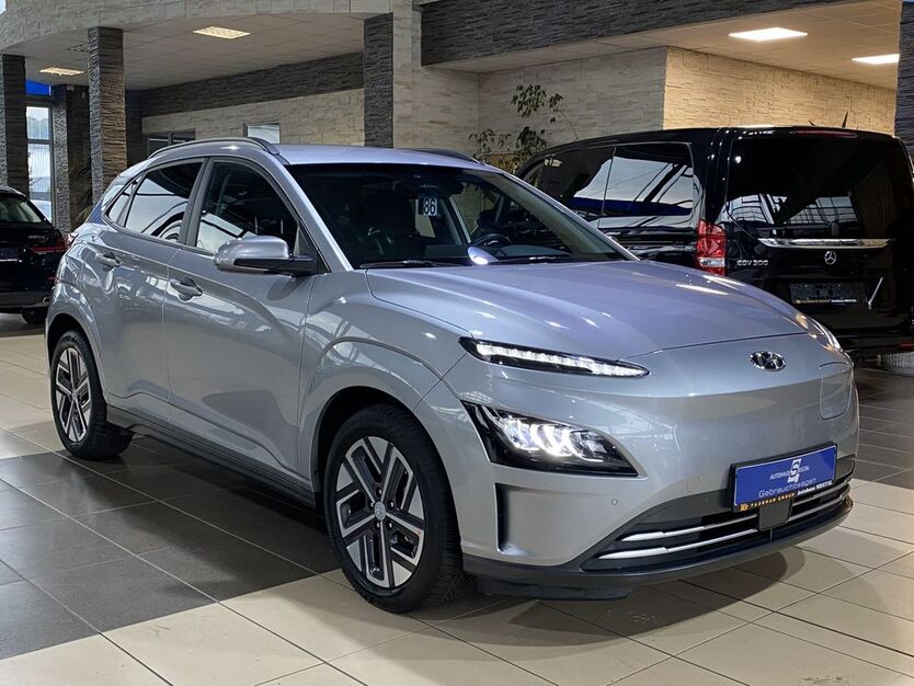 Hyundai KONA 15.213 km 21.740 € Eitorf 53783