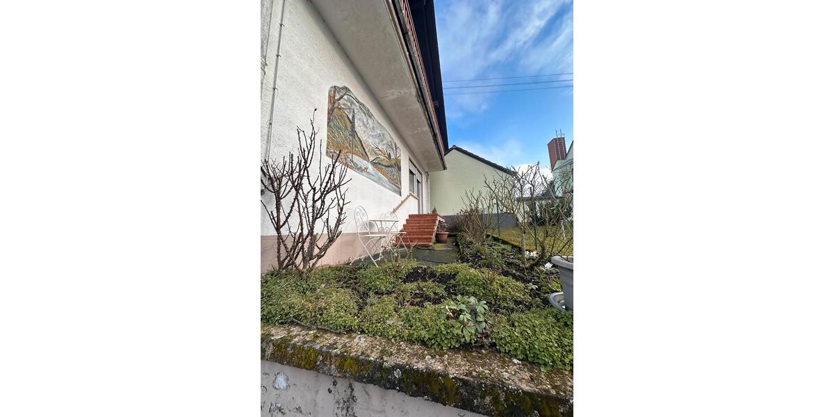 Einfamilienhaus Hermersberg - 11 Zimmer, 180 m&sup2;, 160.000&euro; | Angebot:27156388