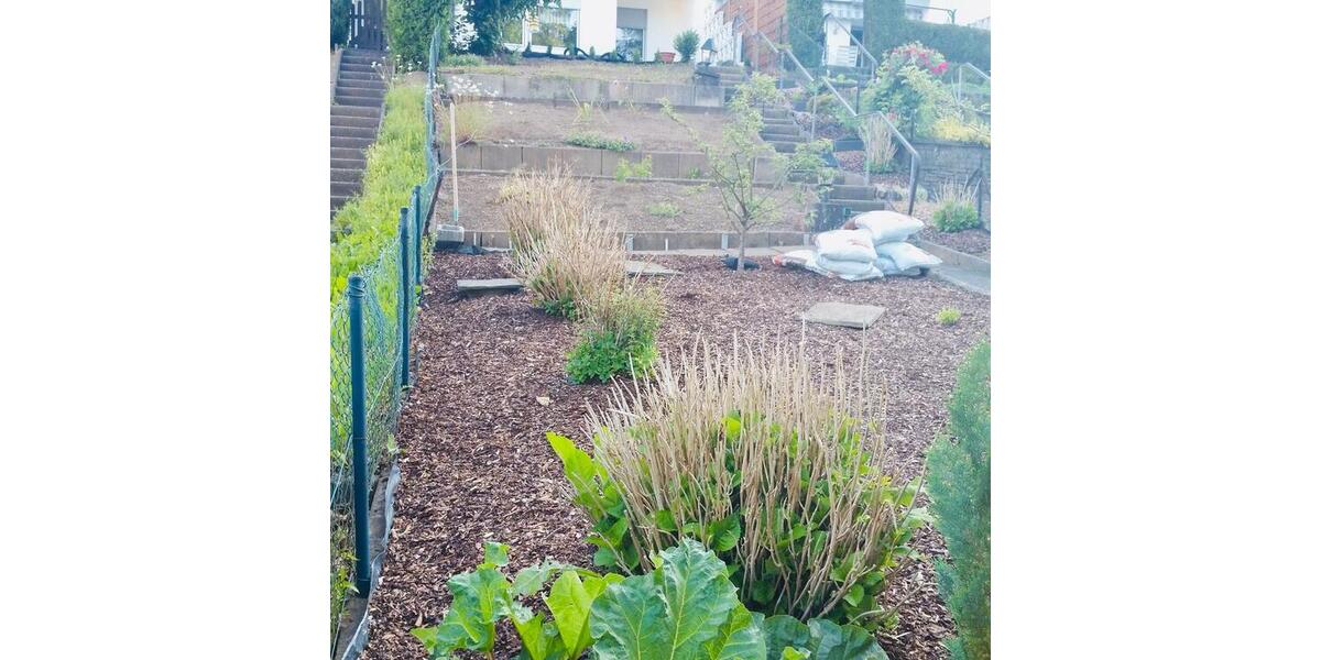 Reihenhaus Siegen Kaan-Marienborn - 6 Zimmer, 125 m&sup2;, 1.190&euro; | Angebot:26329599