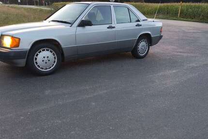 Mercedes-Benz 190 221.786 km 3.750 &euro; Kerpen 50171