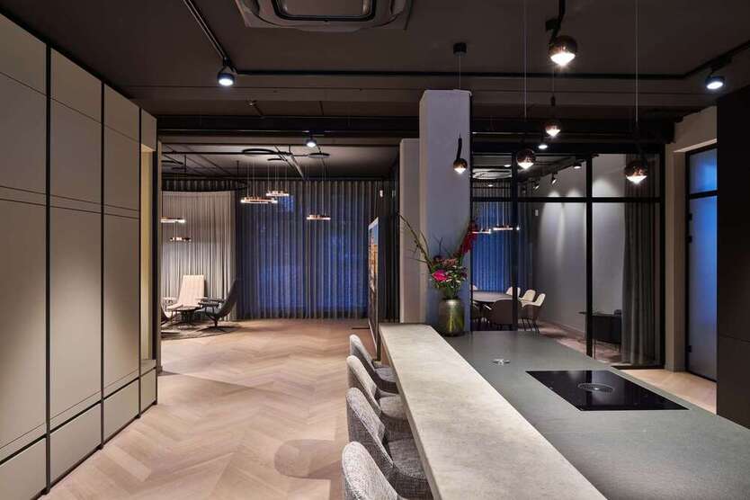 Büro in Berlin 12.120 € 404 m²