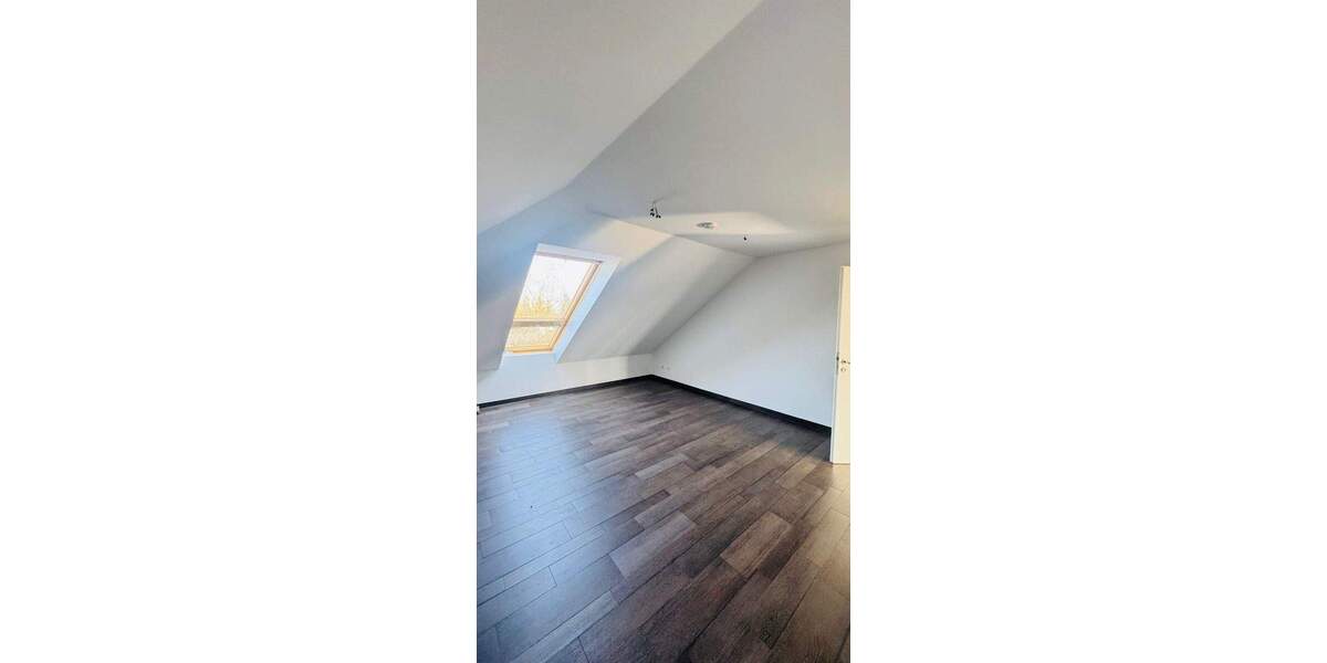 Etagenwohnung Euskirchen Innenstadt - 4 Zimmer, 134 m&sup2;, 429.000&euro; | Angebot:25385846