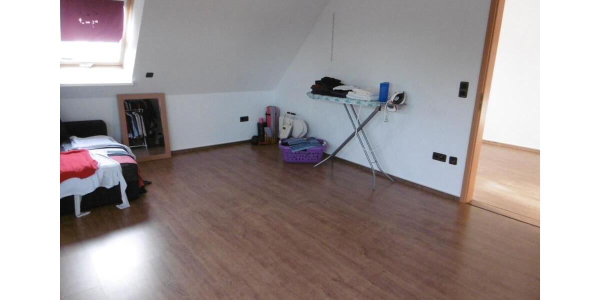 Einfamilienhaus Syke - 11 Zimmer, 300 m&sup2;, 499.000&euro; | Angebot:26982593
