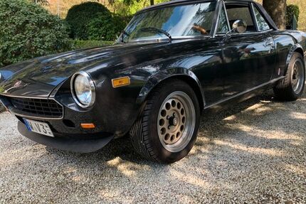 Fiat 124 Spider 78.599 km 13.700 &euro; Wuppertal 42349