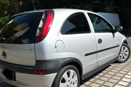 Opel Corsa 155.000 km 1.900 &euro; Berlin 10781