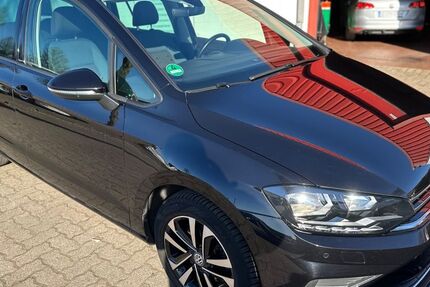 VW Golf Sportsvan 92.300 km 15.680 &euro; Bad Segeberg 23795