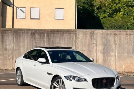 Jaguar XF 194.000 km 9.800 &euro; Kelheim 93309