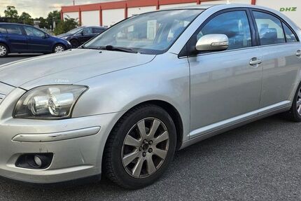 Toyota Avensis 166.000 km 3.500 &euro; Velten 16727