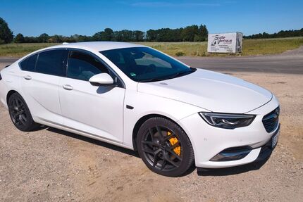 Opel Insignia 130.000 km 14.200 &euro; Borken 46325