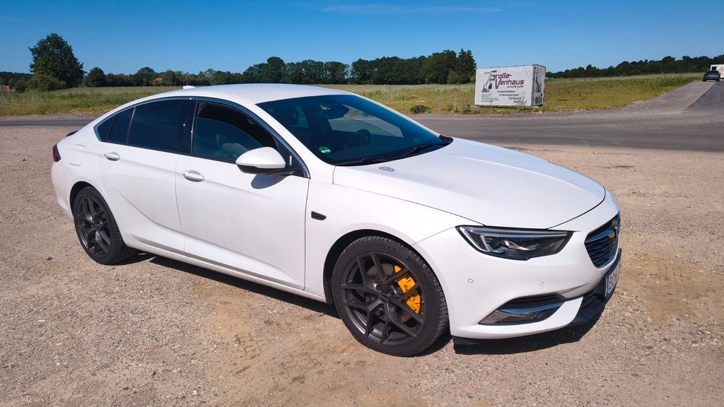 Opel Insignia 130.000 km 14.500 &euro; Borken 46325
