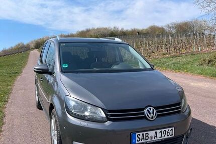 VW Touran 236.238 km 6.500 &euro; Ayl 54441