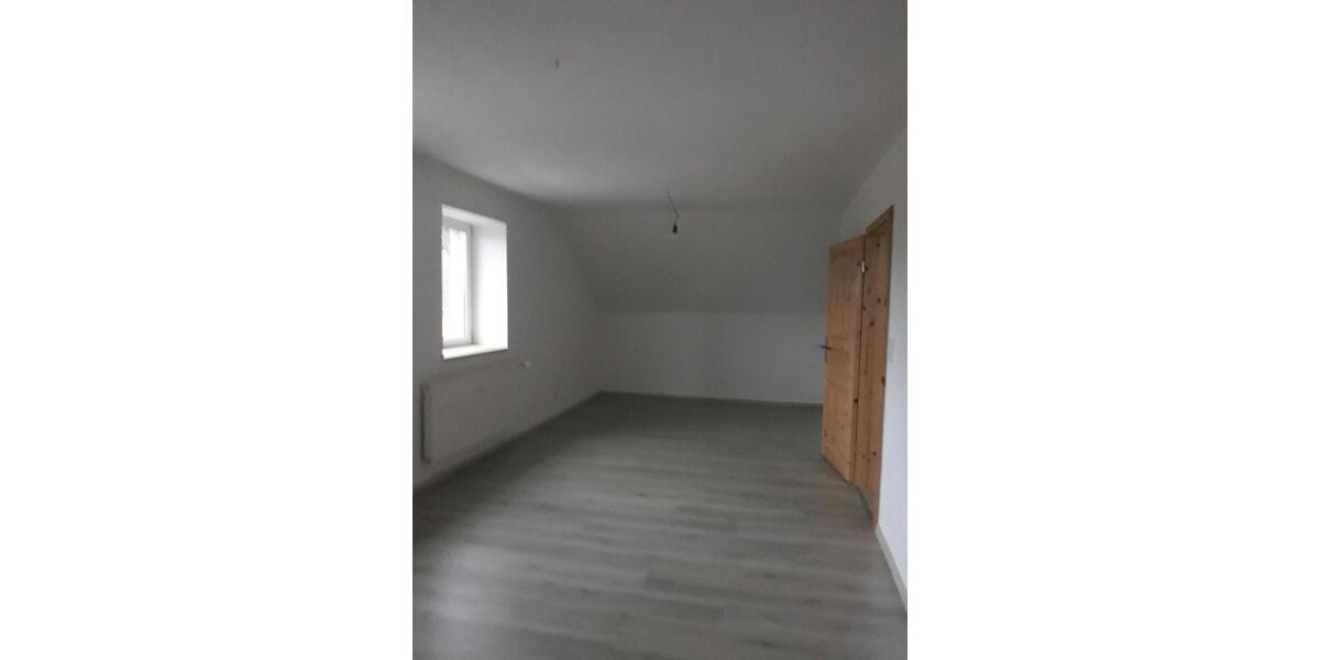 Doppelhaushälfte Stendal - 3 Zimmer, 100 m&sup2;, 800&euro; | Angebot:25367931