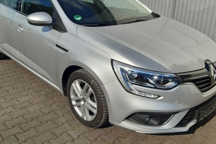 Renault Megane 42.587 km 13.499 &euro; Dorsten 46282