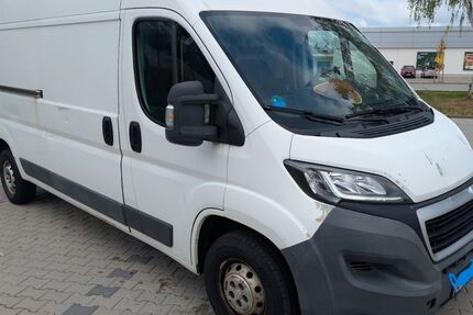 Peugeot Boxer 251.359 km 7.990 &euro; Berlin 12307
