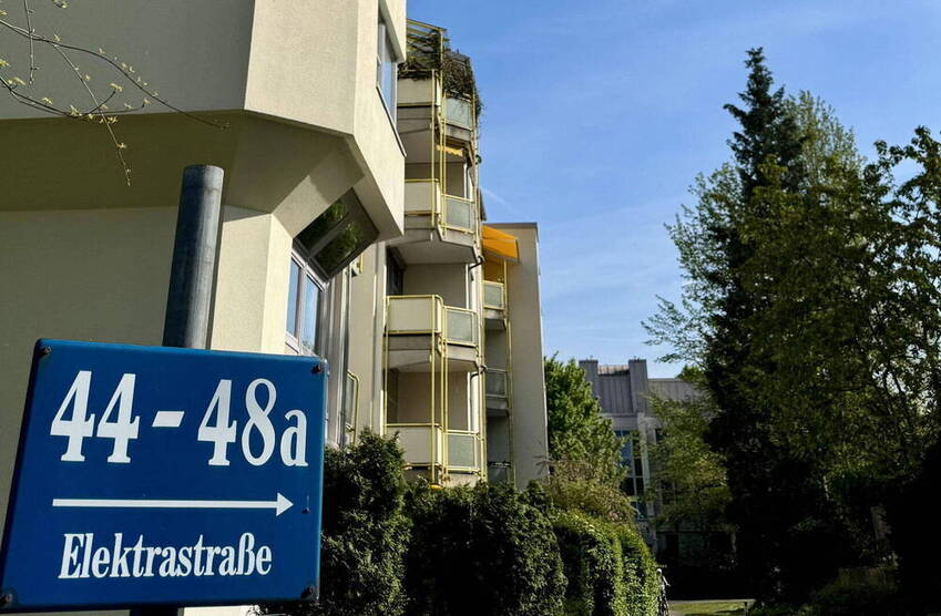 VON PRIVAT! Wunderschöne, sanierte SÜD-GartenWohnung im Arabellapark