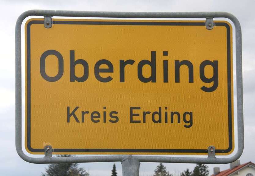 Grundstück zu verkaufen in Oberding 750.000 € 590 m²