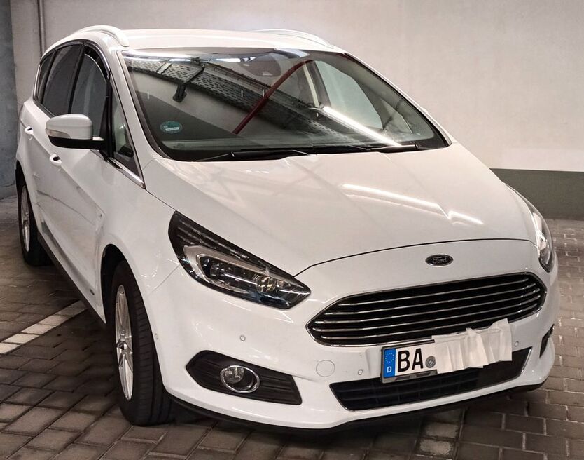 S-Max